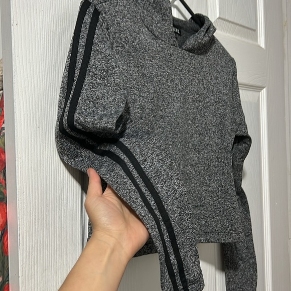 Cropped hoodie - Picture 2 of 5